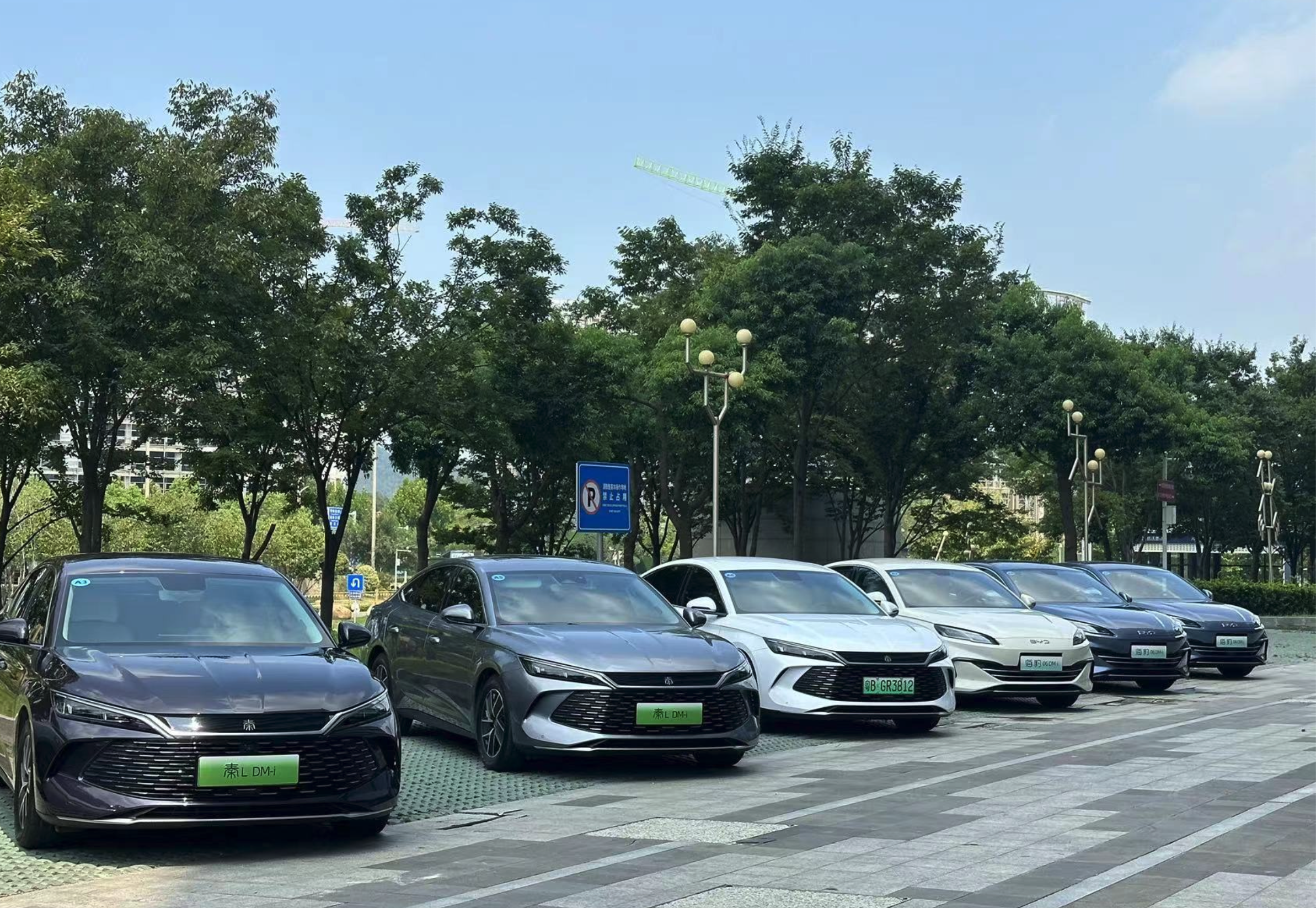 技术壁垒再升级，亏电油耗2时代，比亚迪第五代DM技术到底有多牛
